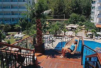 Club Pineta 3* Armutalan