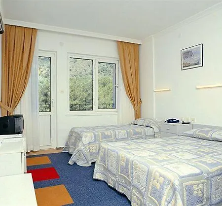 Club Pineta 3* Armutalan