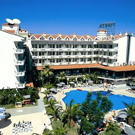 Pineta Club Hotel 3*