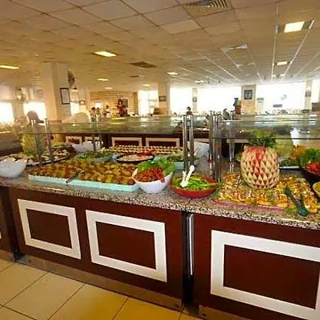 Ξενοδοχείο Pineta Club