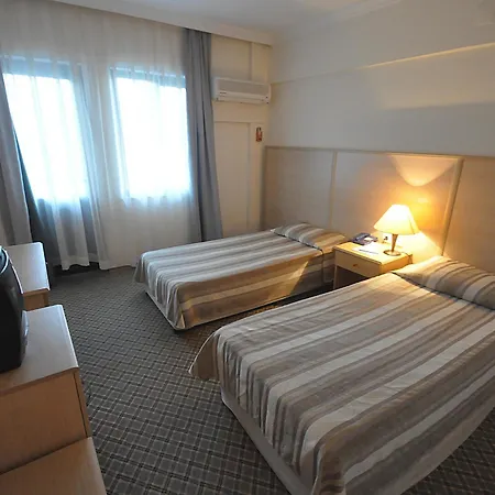 Ξενοδοχείο Pineta Club 3*