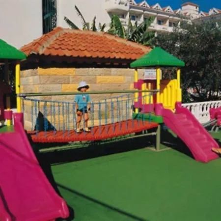 Hotel Club Pineta Armutalan
