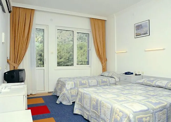 Pineta Club Hotel 3*